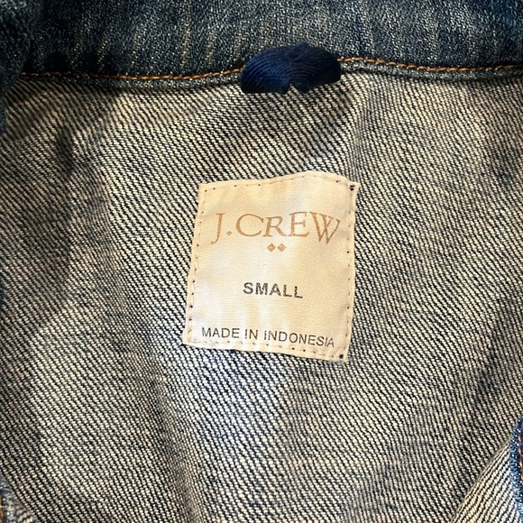 J Crew Jean Jacket in EUC - Picture 2 of 4